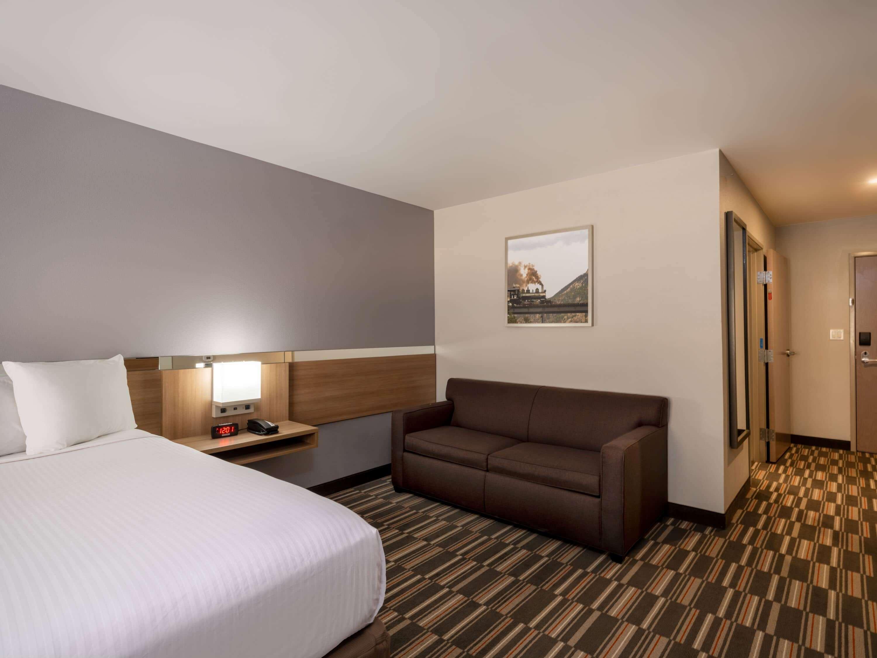 Microtel Inn & Suites By Wyndham Georgetown Lake Exterior foto