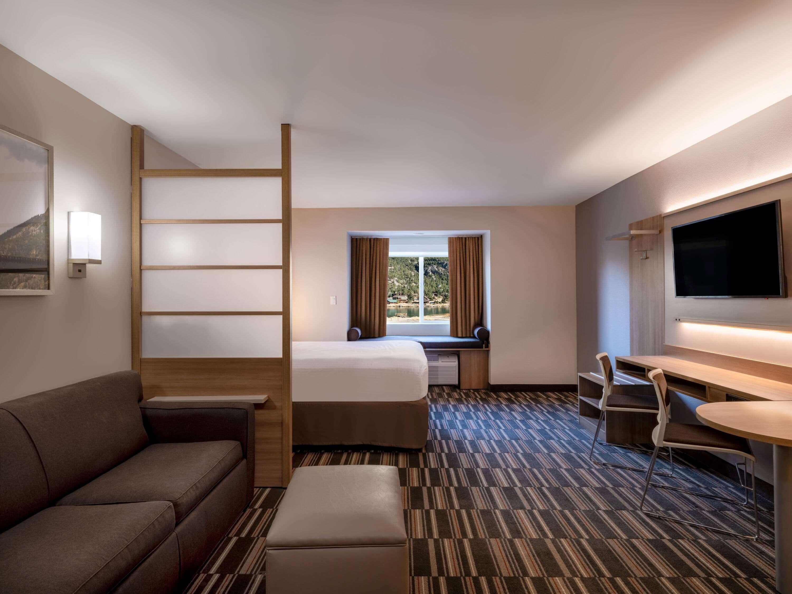 Microtel Inn & Suites By Wyndham Georgetown Lake Exterior foto
